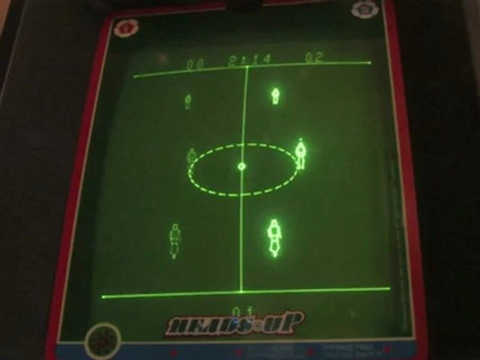 Classic Game Room : HEADS UP for Vectrex review