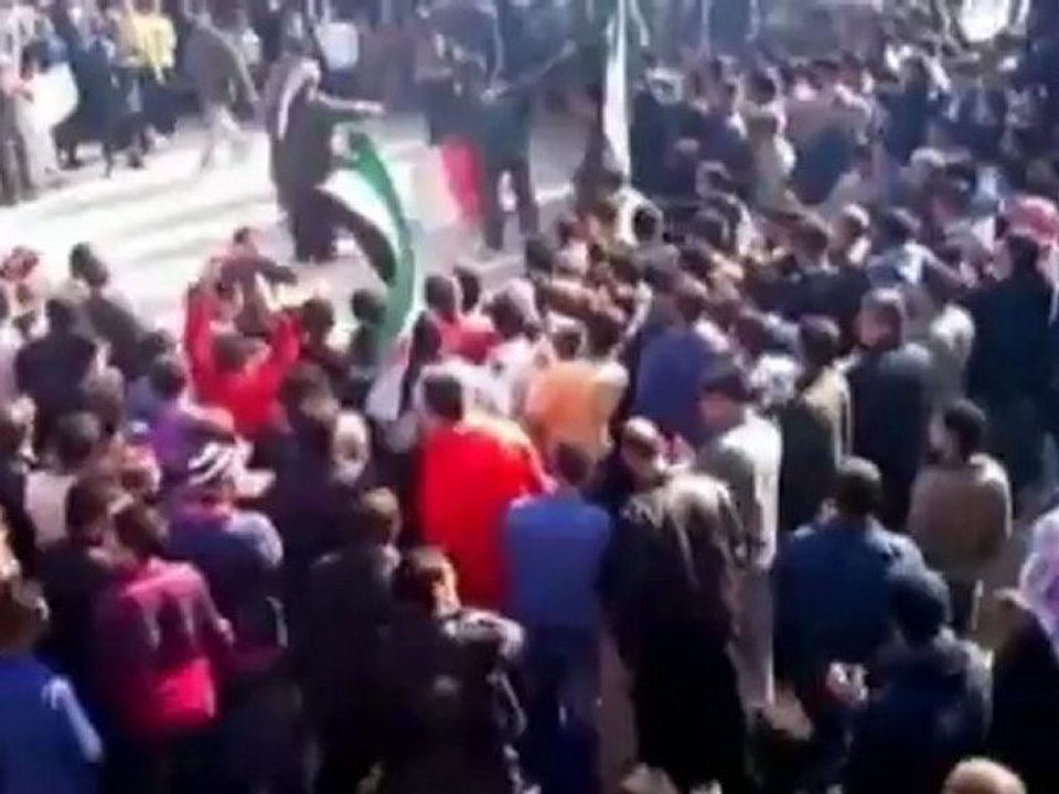 Heavy shelling in Homs