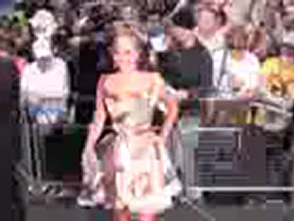 Tulisa Contostavlos Sleeps In Bathroom