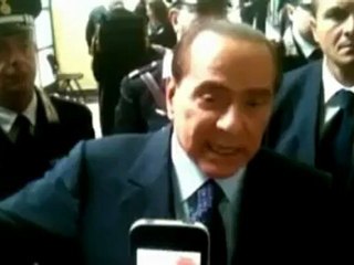 Berlusconi tells court: girls took part in "burlesque competitions"