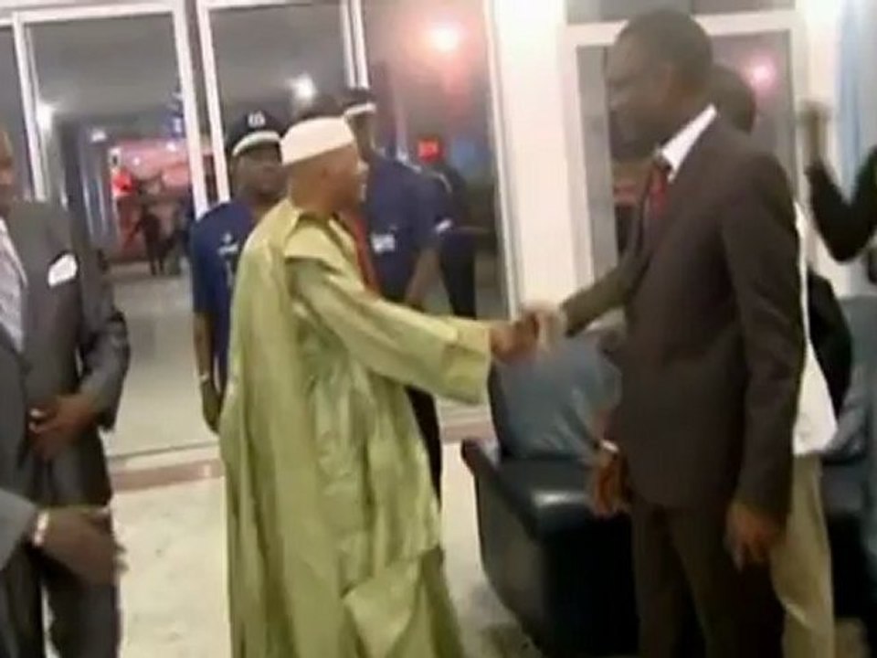 Mali's ousted president arrives in Senegal