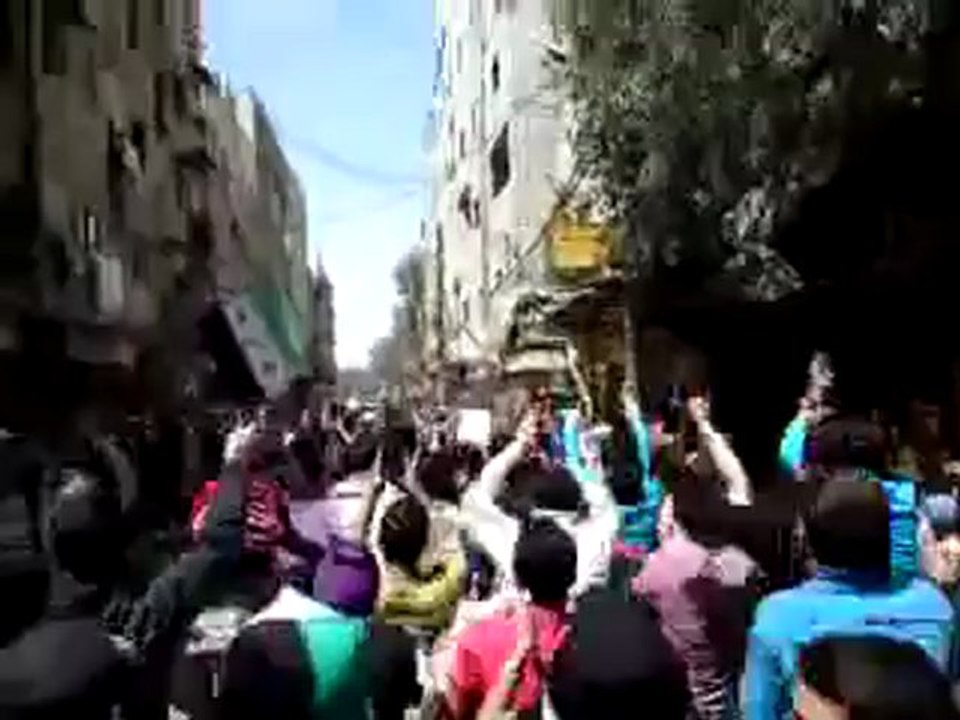فري برس دمشق حي الزهور مظاهرة حاشدة بالقرب من مسجد عمر بن الخطاب جمعة سننتصر ويهزم الأسد20 4 202 ج1 Damascus