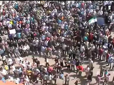 فري برس حمص مظاهرة رائعة جداً في حي الوعر حمص يا حمص لا تهتمي 20 4 2012 ج1 Homs