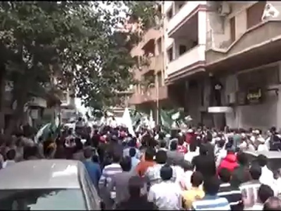 فري برس حمص   حي الملعب جمعة سننتصر ويهزم الأسد    قائدنا محمد 20 4 2012 ج2 Homs
