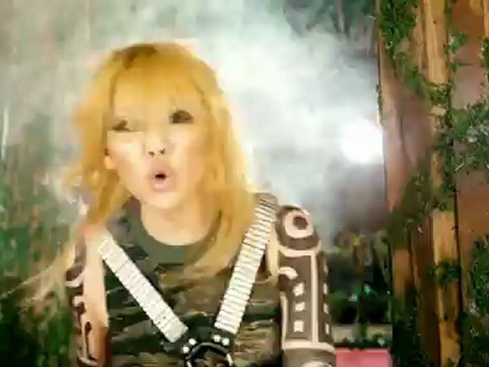 2NE1-Clap Your Hands [HD]