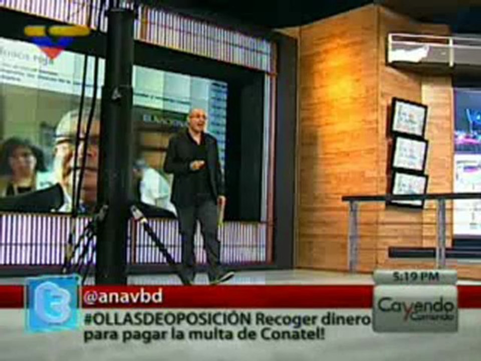 (VÍDEO) Cayendo y Corriendo del día viernes 20.04.2012 1/2