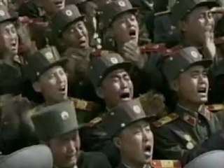 North Korean troops cry at photo shoot with Kim Jong-un