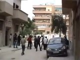 فري برس حماه المحتلةحي طريق حلب اطلاق رصاص على المتظاهرين 20 4 2012 Hama