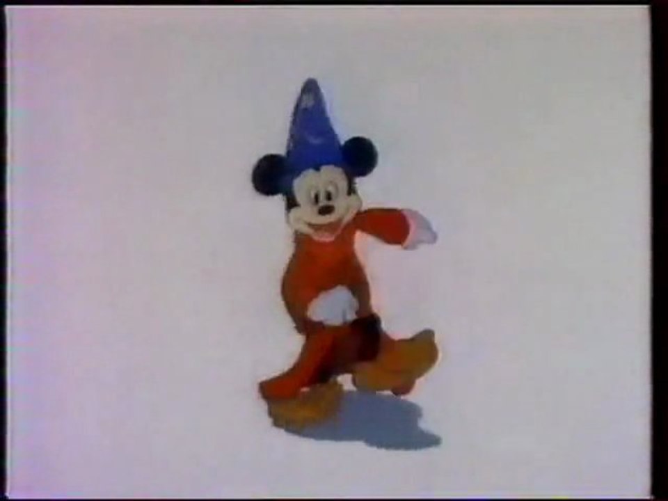 Disney Noël - 00 Générique Le monde merveilleux de Disney