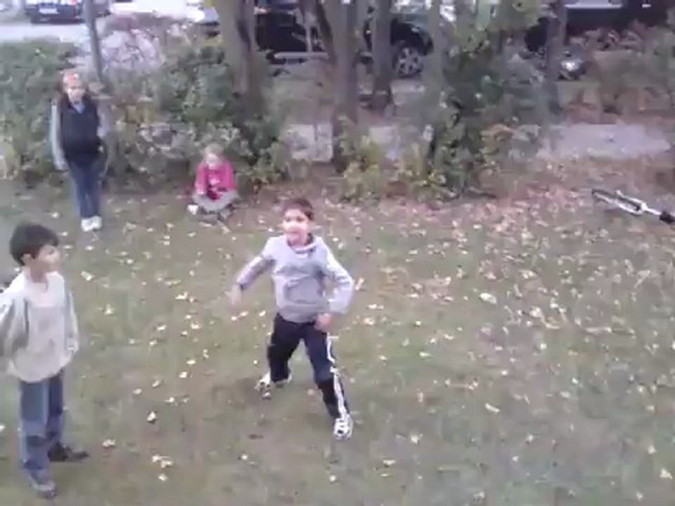 Kleine Jungs Schlägerei - YouTube
