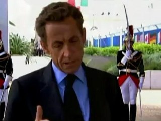 Sarkozy trailing in latest polls