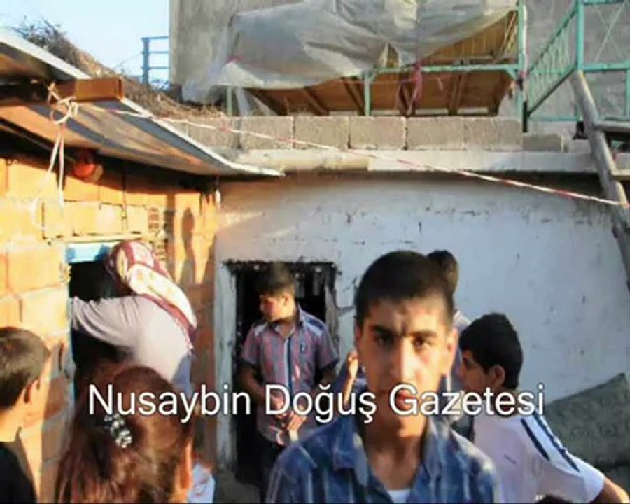 Nusaybin'de Evleri Yandı Aile Dırmaı Ortaya Çıktı