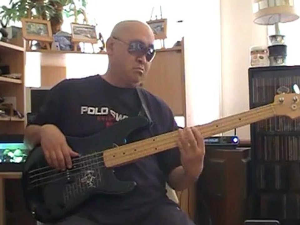 Stir it up Bob Marley  basscover Bob Roha