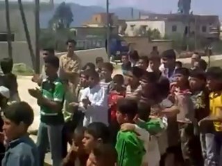 فري برس إدلب ريف جسر الشغور الجنوبي  تل أعور جمعة سننتصر ويهزم الاسد 20ـ4ـ2012 Idlib