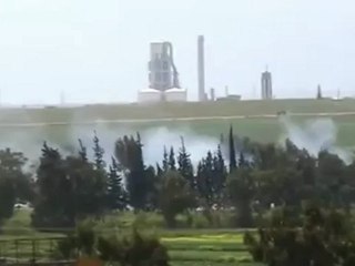 فري برس حماه المحتلةمطار حماه العسكري 21 4 2012 Hama