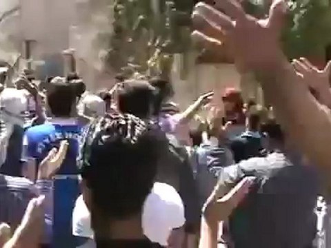 فري برس ريف دمشق مظاهرة زملكا ريف دمشق جمعة سننتصر ويهزم الأسد 20 4 2012ج2 Damascus