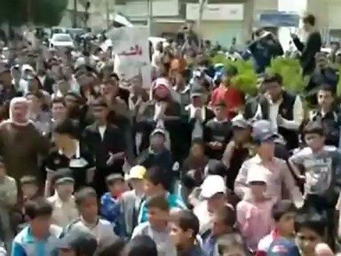 فري برس ريف دمشق القلمون قارة جمعة سننتصر و يهزم الأسد 20 4 2012ج1 Damascus