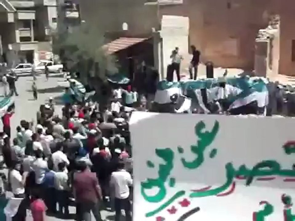 فري برس ريف دمشق  عين منين  جمعة سننتصر ويهزم الأسد 20 4 2012 ج2 Damascus