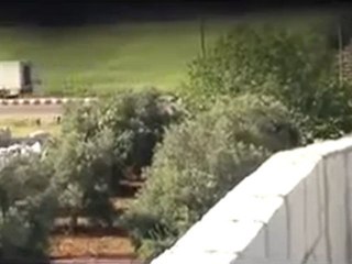فري برس درعا كحيل اطلاق نار عشوائي واستشهاد منهل عياش 21 4 2012 Daraa