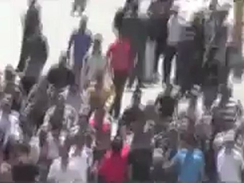 فري برس درعا المحطة طريق السد جمعة سننتصر ويهزم الاسد 20 4 2012 Daraa