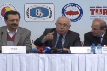 ''Siyasete güven azalır''