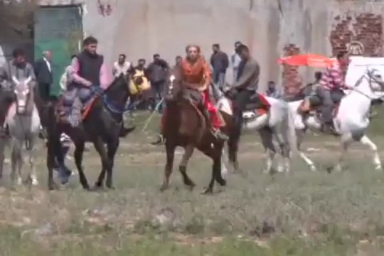 Düğün günü cirit oynadılar