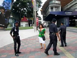Drank Lady Escape the Malaysian Police