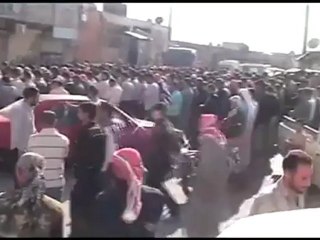 فري برس حلب عندان الصلاة على شهداء المجزرة 21 4 2012 Aleppo