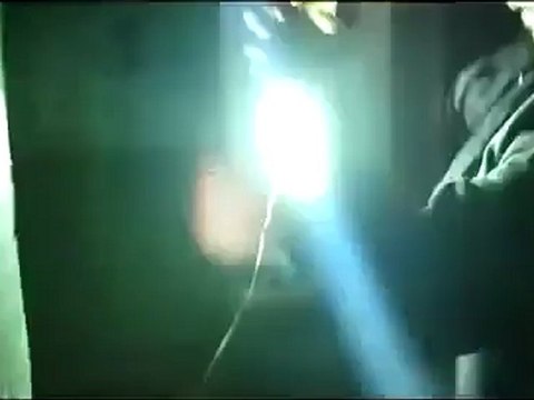 فري برس حلب حي السكري احراق الشبيحة لمنزل في الحي 21 4 2012 Aleppo