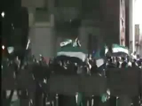 فري برس حمــاة المحتلة مسائية طريق حلب التوحيد عالعاصي راجعين 2012 4 22 Hama