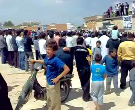 فري برس حماه المحتلة صباحية رائعة لأحرار جبل شحشبو وتل هواش ريف حماة22 4 2012 Hama