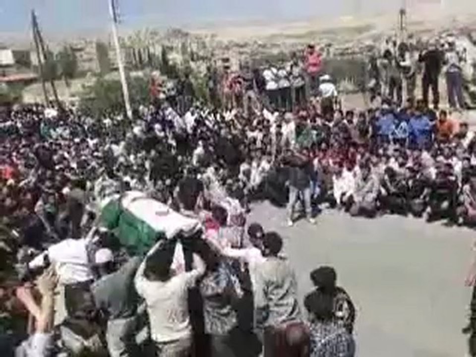 فري برس ريف دمشق التل مظاهرة اثناء تشييع الشهيد البطل محمد حمدان  22 4 2012 ج2 Damascus