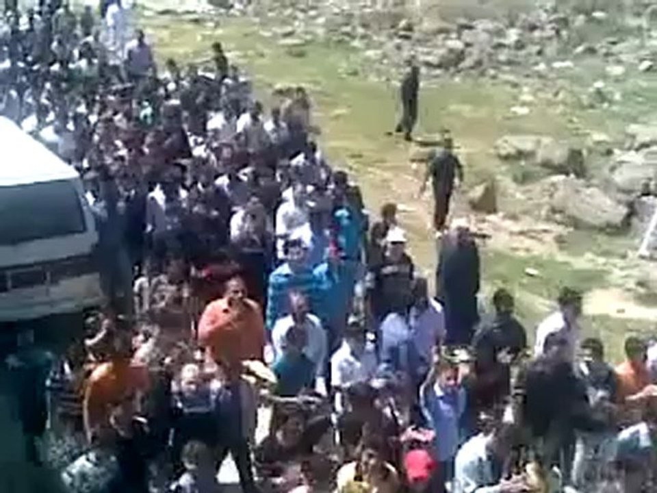 فري برس درعا المليـــحة الغربــية خروج مظـاهره صباحيه 22 4 2012 Daraa