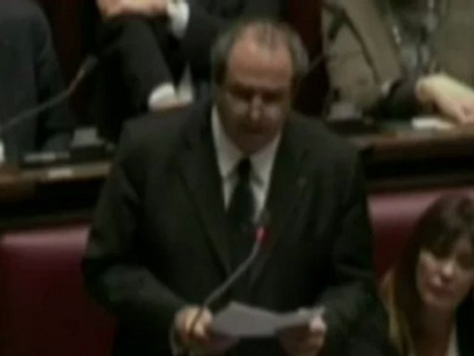 Di Pietro - Rubygate: ''Parlamento senza dignità''