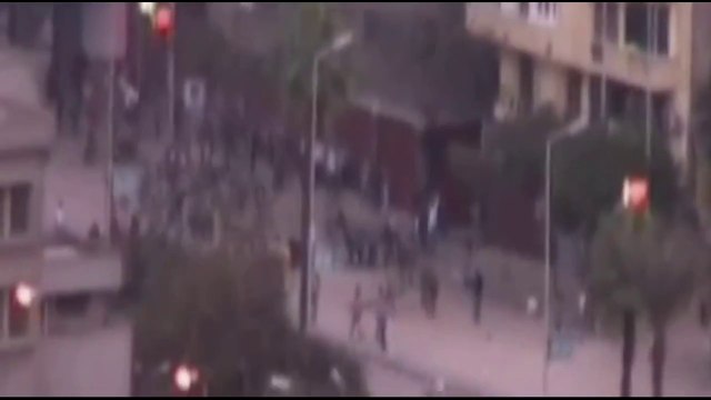 Egitto - Spari contro i manifestanti