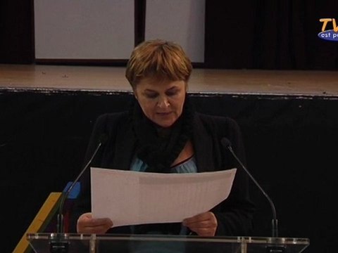 Dominique Voynet annonce les résultats des élections présidentielles pour Montreuil