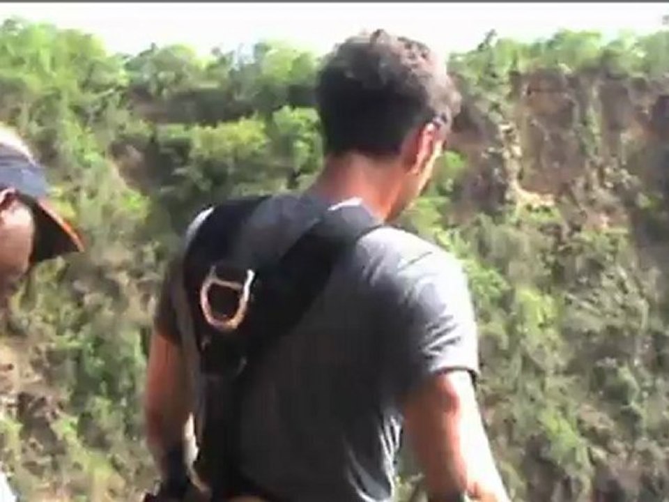 Bungee jump Victoria Falls Dec 2011