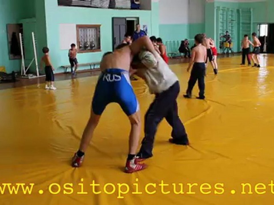 Greco-Roman wrestling. Athletic Hall of "Spartacus." Samara, Russia, 13.11.2011. www.ositopictures.net