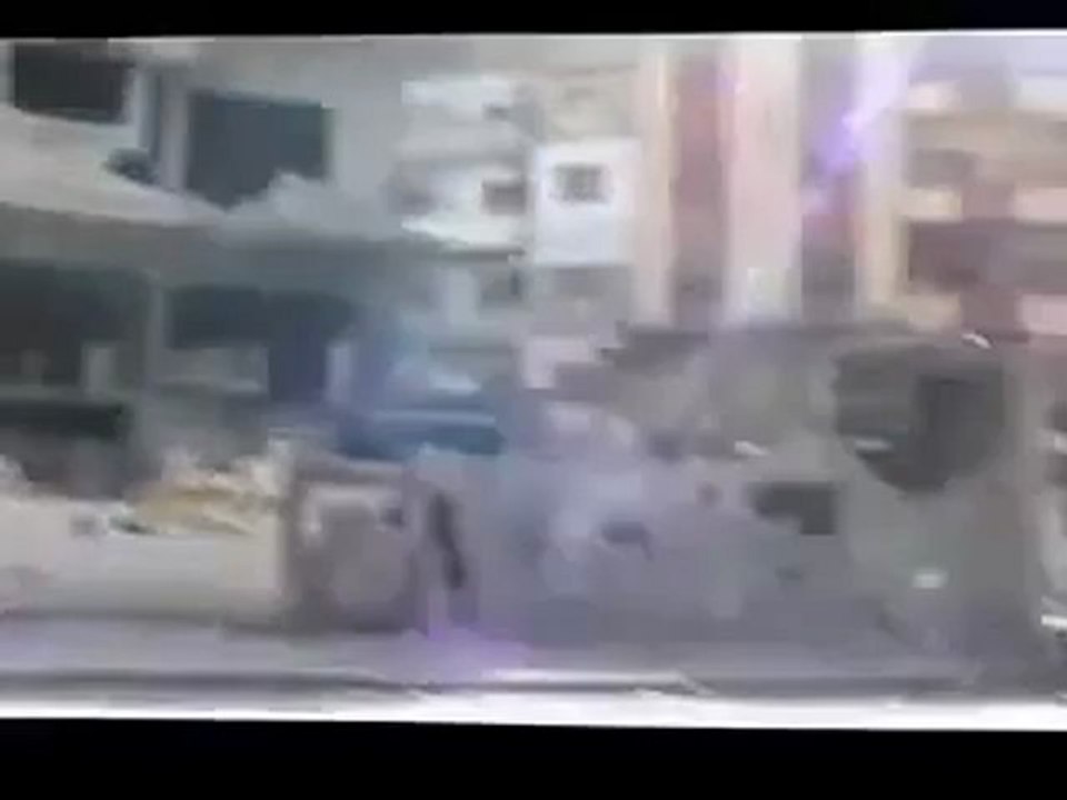 فري برس حمص جورة الشياح   آثار الدمار في الحي نتيجة القصف 22 4 2012 Homs Syria