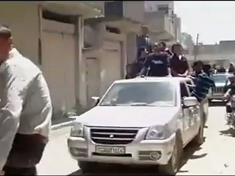 فري برس حمص الرستن زيارة المراقبين الدولين إلى مدينة الرستن 22 4 2012ج3 Homs Syria
