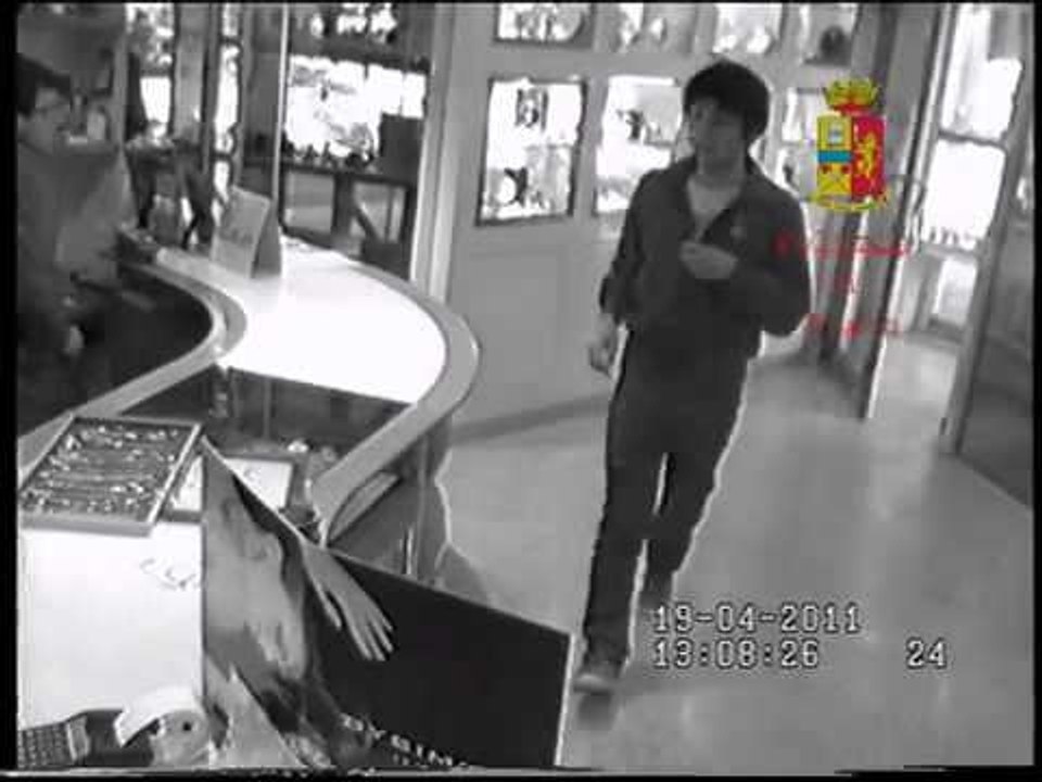 Pescara - Arrestati due pugliesi per rapine in gioiellerie (11.04.12)