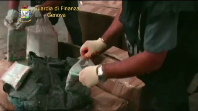 Genova - Droga operazione Italia-Canada, sequestrate 43 ton hashish e 11 arresti (19.04.12)