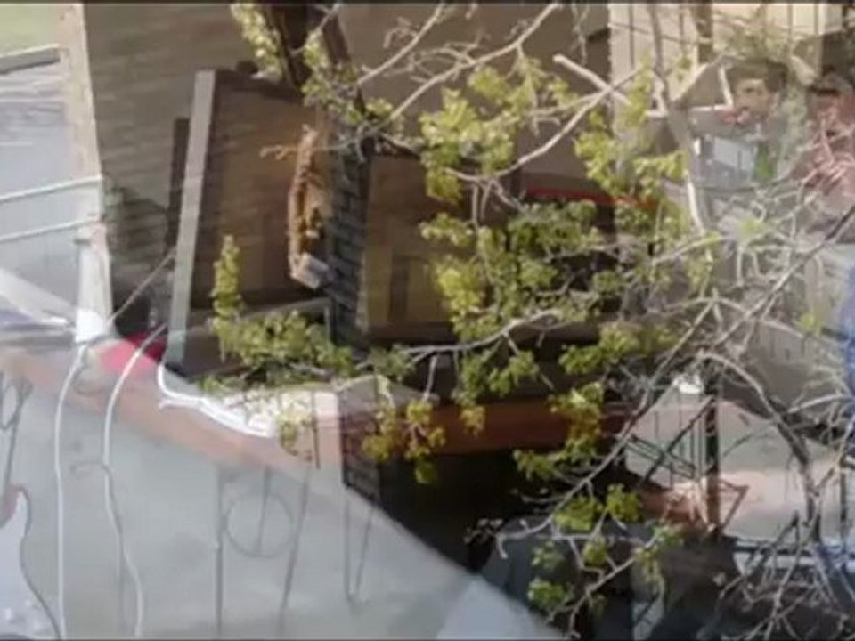 Blague d'étudiants : une chambre d'étudiantes ...