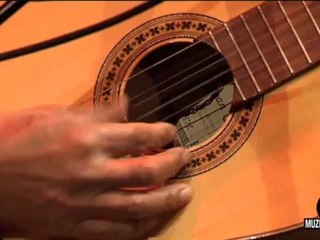 10 years Muziekpublique | Rey Cabrera (guitar and vocals): El bohio de Rey Cabrera