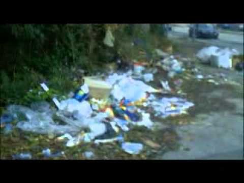 Aversa (CE) - Ex distributore trasformato in discarica a cielo aperto (19.04.12)