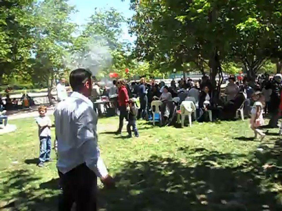 finike 23 nisan kermesinde sadık hoca ile ömer taylan efe