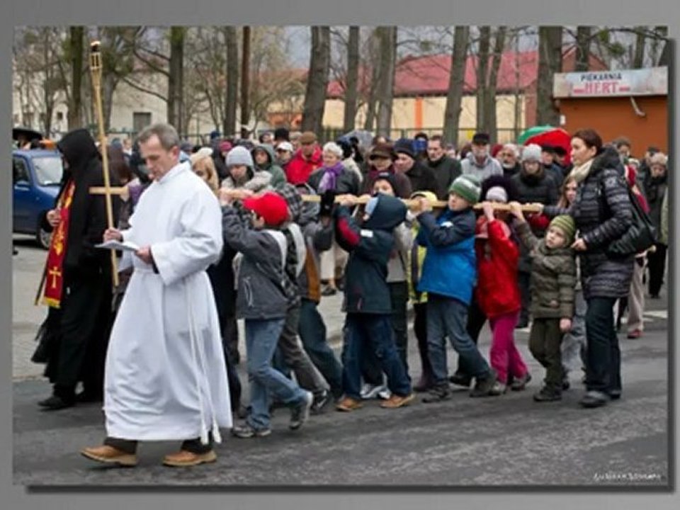 Droga Krzyżowa ulicami Brochowa