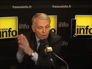 Nicolas Sarkozy et le 1 mai : "Indécence" selon Jean-Marc Ayrault
