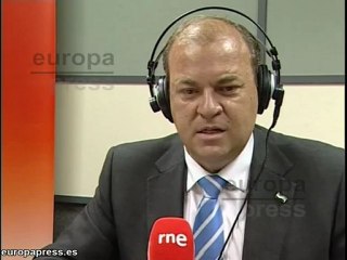 Monago: "Recortes no significan menos calidad"
