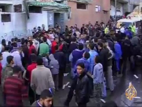 إسرائيل تقصف مواقع عدة على الشريط الحدودي بين غزة ومصر